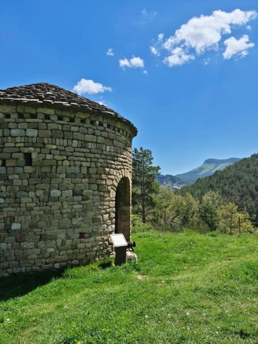 Precioso En El Pirineo Catalan * La Pobla de Lillet